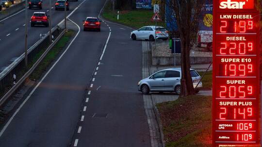 Bundestag stimmt über Spritpreis-Paket ab