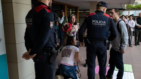 Aktive Sterbehilfe für junge Frau spaltet Spanien Aktive Sterbehilfe für junge Frau spaltet Spanien