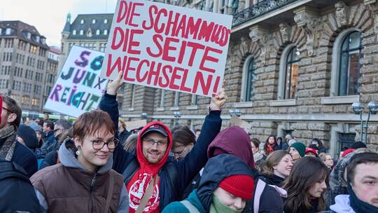 Demonstration gegen sexualisierte Gewalt gegen Frauen