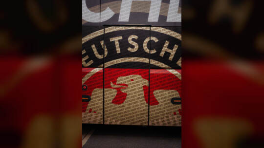 Nationalmannschaft - DFB-Bus mit neuem Design