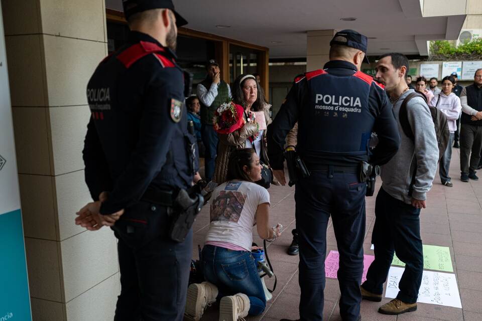 Aktive Sterbehilfe für junge Frau spaltet Spanien Aktive Sterbehilfe für junge Frau spaltet Spanien