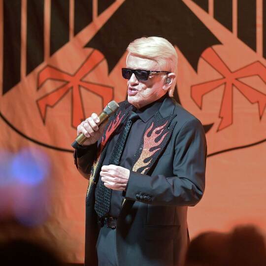 Konzert des Sängers Heino aus Solidarität mit Feuerwehrmann