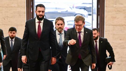 Syriens Übergangspräsident Ahmed al-Scharaa besucht Berlin