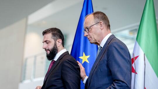 Syriens Übergangspräsident Ahmed al-Scharaa besucht Berlin