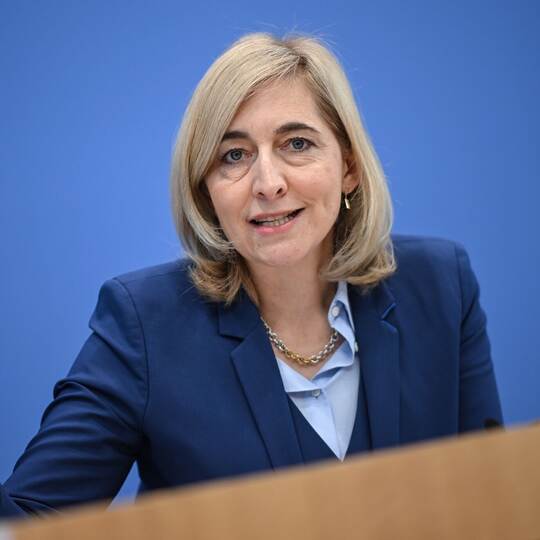 Bundesgesundheitsministerin Nina Warken