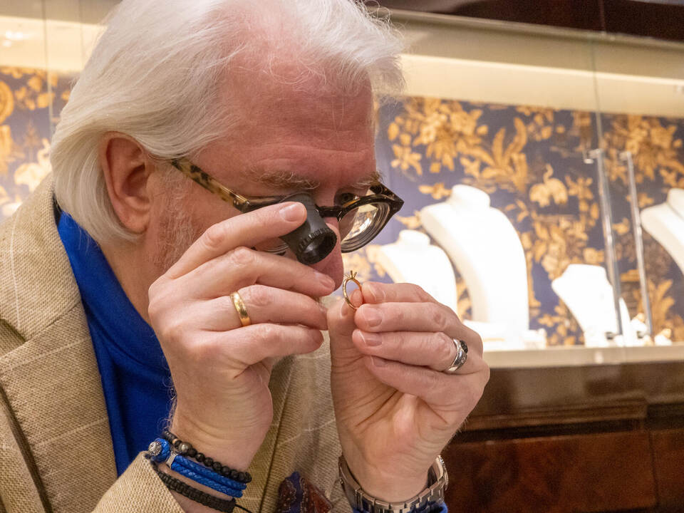 Invisible Diamonds Collection