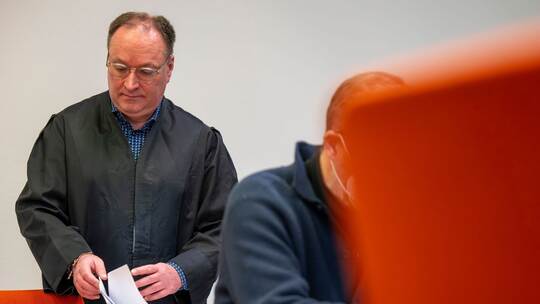 Prozess gegen katholischen Geistlichen Prozess gegen katholischen Geistlichen