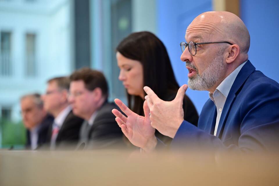 Gemeinschaftsdiagnose Frühjahr 2026