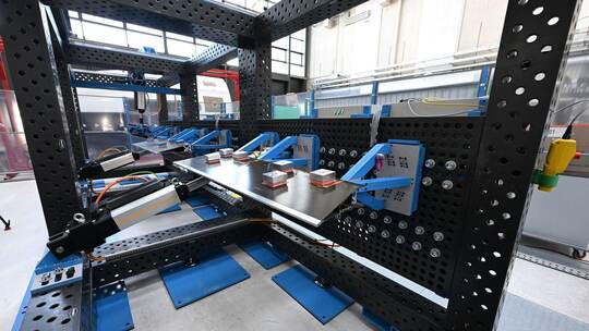 Eröffnung eines neuen Prüfstands für intelligente Flügel