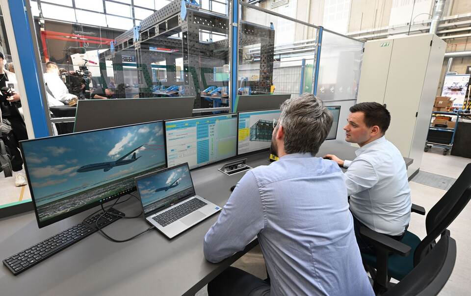 Eröffnung eines neuen Prüfstands für intelligente Flügel