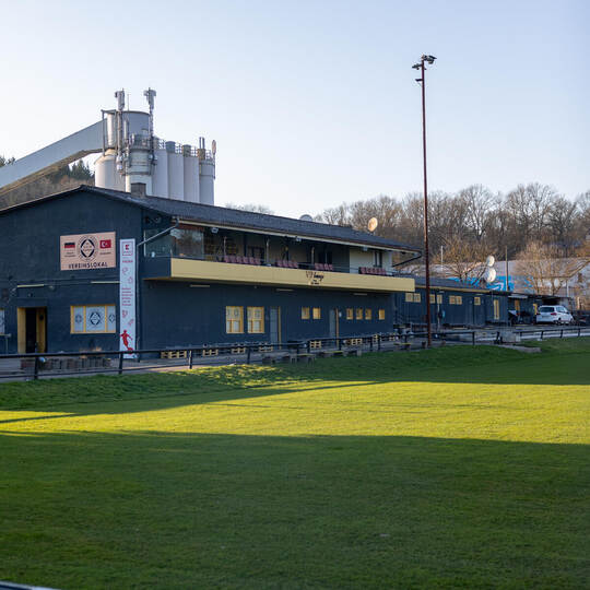 Ob bei der GU noch mal der Ball rollt, ist äußerst fraglich. Foto: Lucas Röhr GU Türk Spielfeld Brötzinger Tal