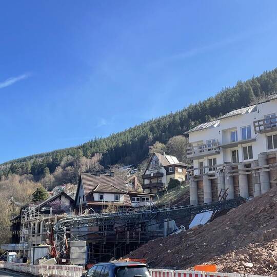 Die Kernerstraße ist schon einige Stunden nach dem Unfall wieder frei. Die Polizei war anfangs von einer tagelangen Sperrung aus