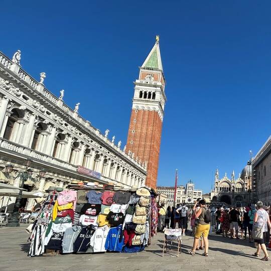 Blick auf den Markusplatz in Venedig