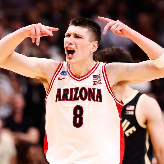 Basketballer Ivan Kharchenkov