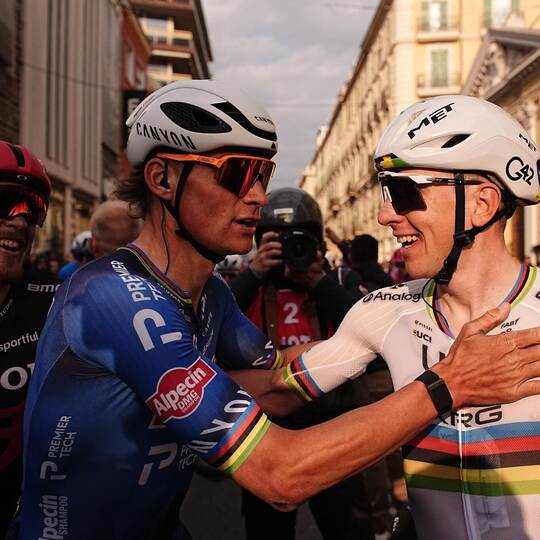 Mathieu van der Poel und Tadej Pogačar