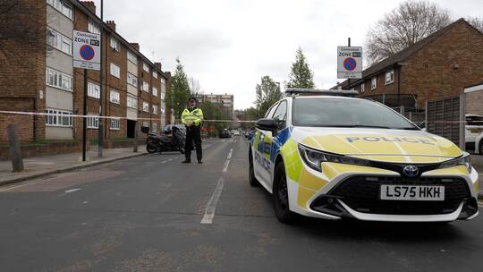 Junge stirbt nach Schießerei in Woolwich