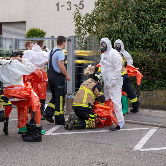 Polonium bei der Ostereiersuche? Atomarer Stoff: Großer Feuerwehreinsatz in Vaihingen / Enz
