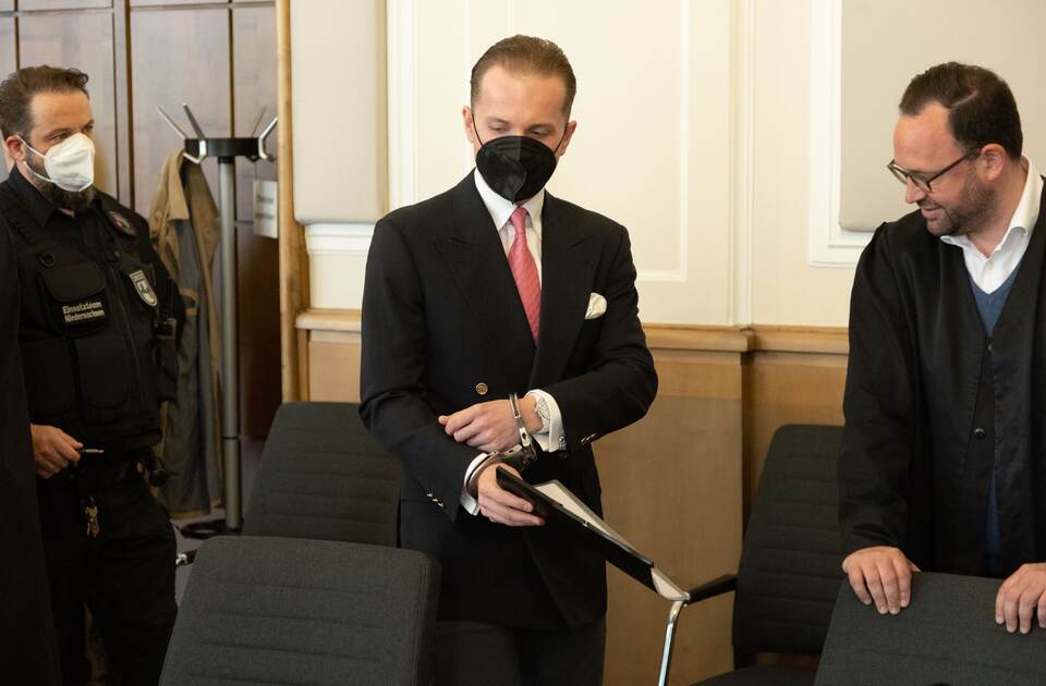 ARD-Dokumentation über Windkraft-Betrüger Holt