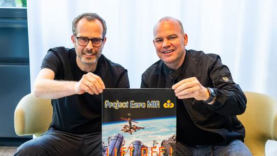 "Dü-di-de-dü": Das sind die Erfinder des "Euro-Mir"-Songs "Dü-di-de-dü": Das sind die Erfinder des "Euro-Mir"-Songs