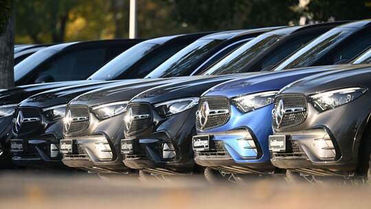 Mercedes-Benz Group AG Mercedes-Benz Group AG