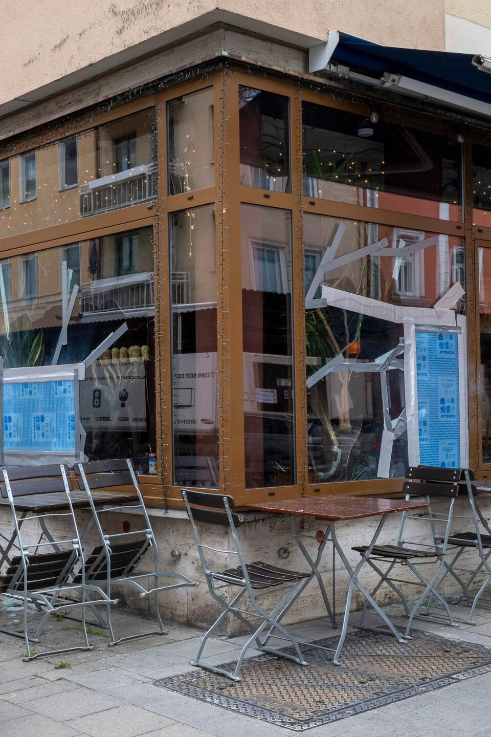 Vorfall an israelischem Restaurant - Fenster beschädigt