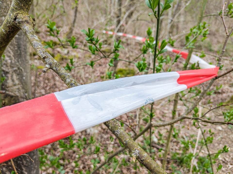 Achtjährige stürzt beim Wandern in Höhle