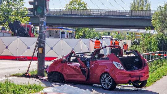 Zwei Tote bei Unfall