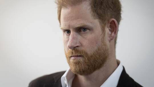 Prinz Harry verklagt