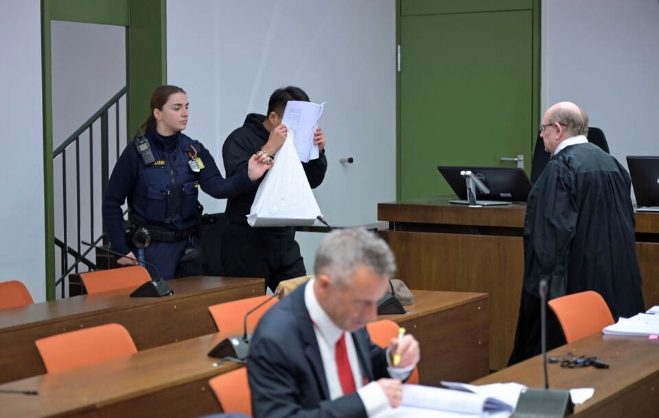 Prozess wegen versuchtem Mord und Vergewaltigung