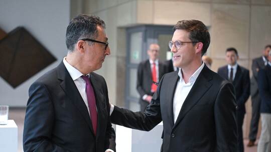 Grüne und CDU einigen sich auf Koalitionsverhandlungen