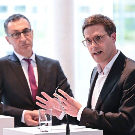 Was für und gegen schnelle Koalitionsverhandlungen spricht