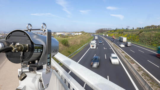 Speedweek Abstandsmessung A8