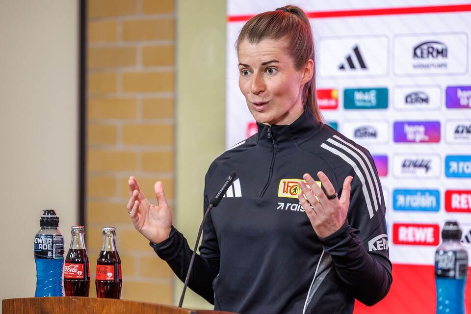 Union Berlin Pressekonferenz mit Trainerin Eta