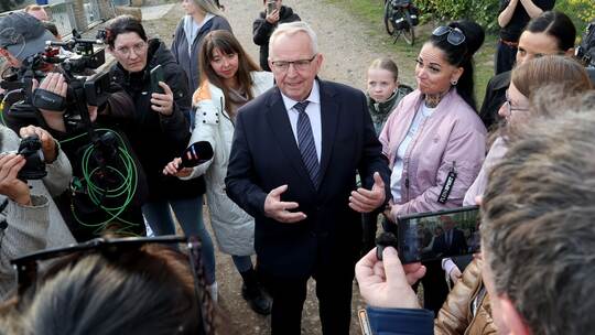 Till Backhaus im Wal-Drama