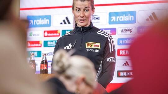 Union Berlin Pressekonferenz mit Trainerin Eta