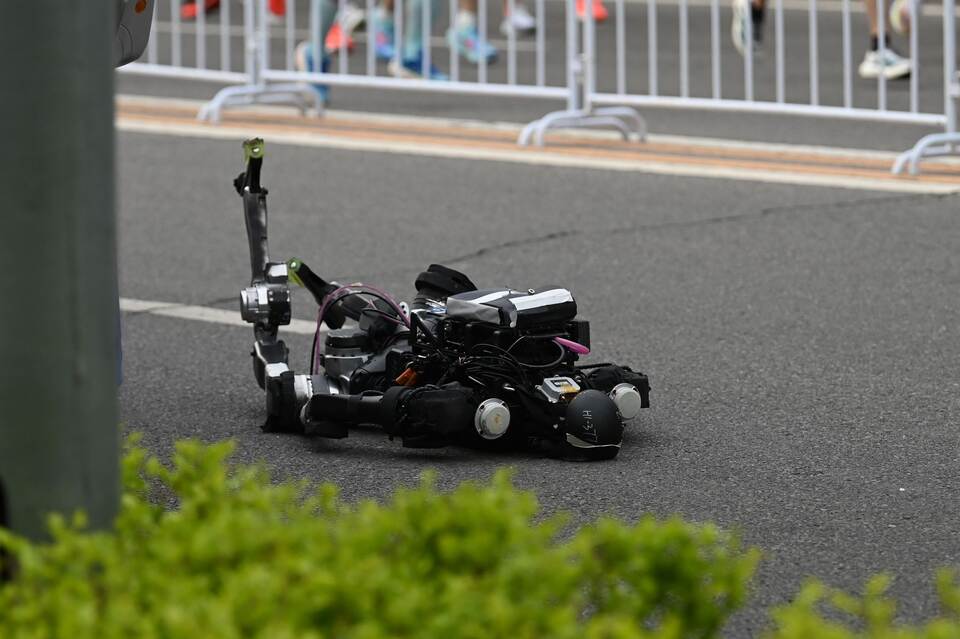 Zweiter Roboter-Halbmarathon in Peking