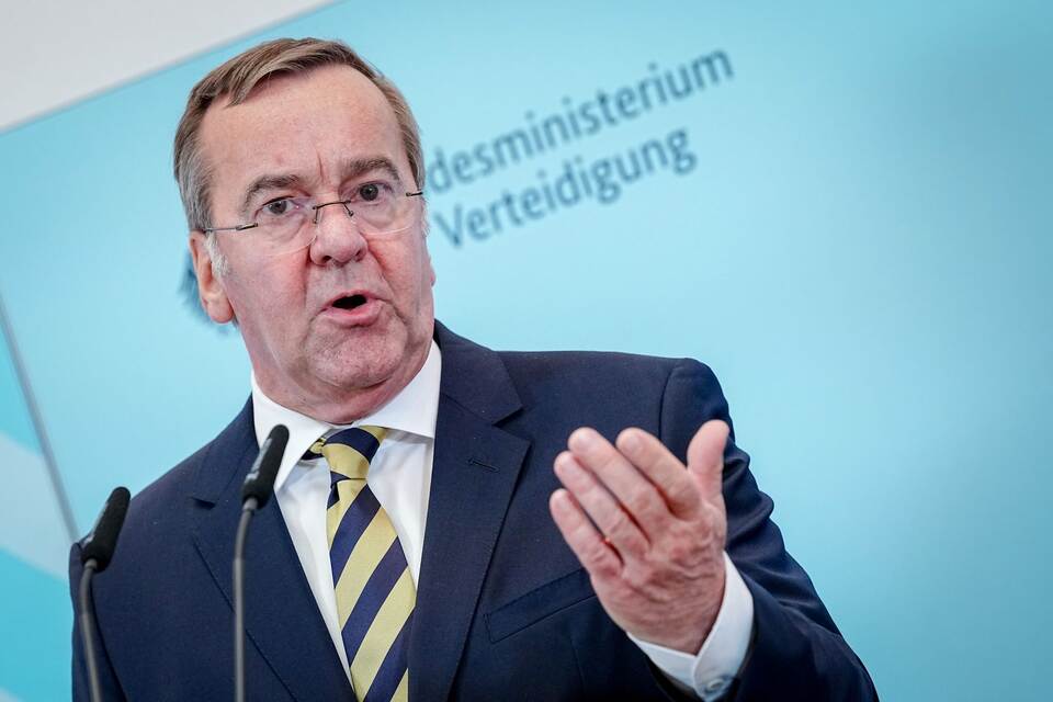 Verteidigungsminister stellt deutsche Militärstrategie vor