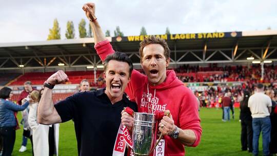 Vier Siege zur Premier League: Wrexham peilt Historisches an