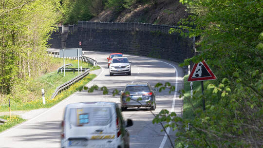 B294 Stützmauer Höfen Eyachbrücke