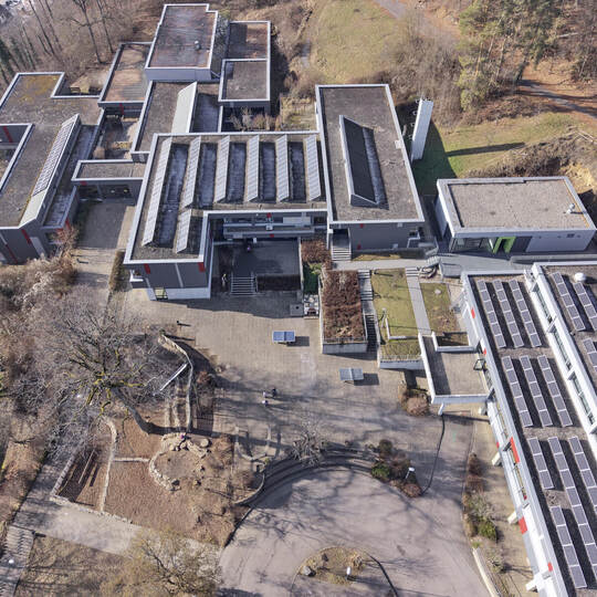 Die geplante Erneuerung des Schulhofes an der Appenbergschule muss um eine Kanalsanierung erweitert werden.