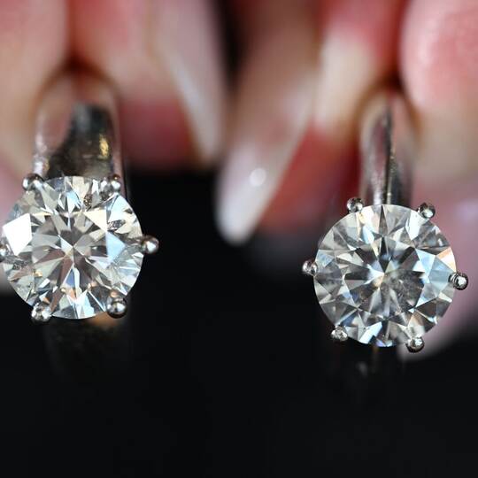 Synthetische Diamanten bei Trau- und Verlobungsringen