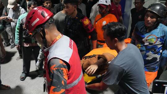 Zugunglück in Indonesien