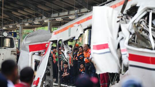 Zugunglück in Indonesien