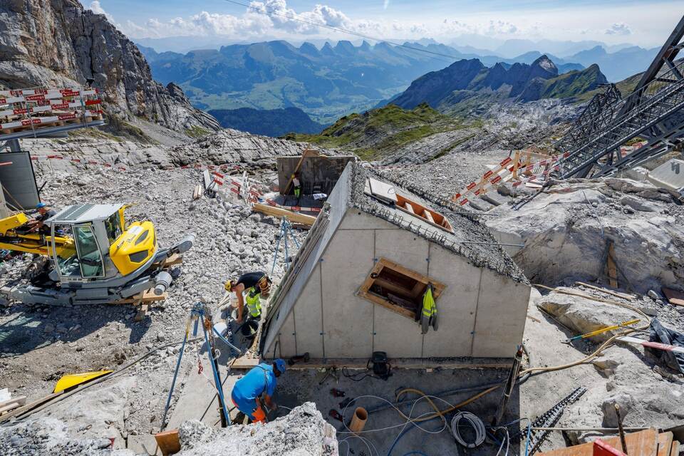 Neubau der Schwebebahn Säntis