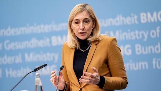 Gesundheitsministerin Warken