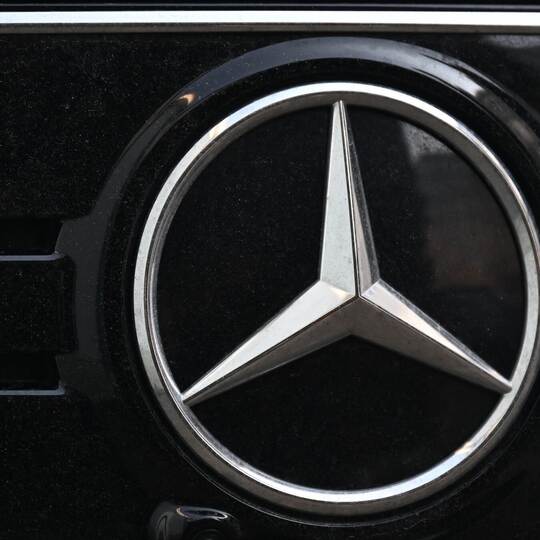 Mercedes-Benz Logo