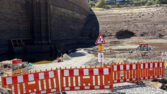 Abgelassener Stausee der Schwarzenbach-Talsperre