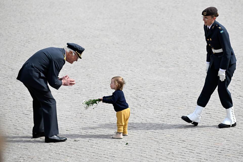 Schwedens König Carl XVI. Gustaf wird 80