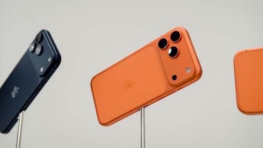 Apple iPhone Pro Apple iPhone Pro