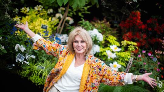 Nationalschatz und Comedy-Ikone: Joanna Lumley wird 80 Nationalschatz und Comedy-Ikone: Joanna Lumley wird 80